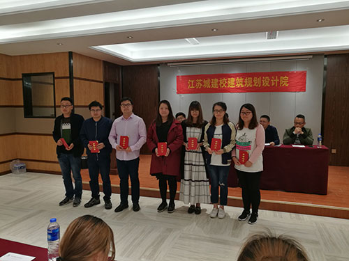 先進工作者獲獎員工合影
